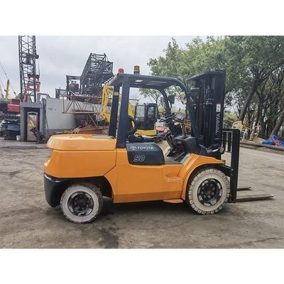 상하이에서 3000kg 토요타 7f50 포크리프트 트럭 3 마스트와 6000mm 리프트 높이