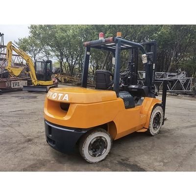 상하이에서 3000kg 토요타 7f50 포크리프트 트럭 3 마스트와 6000mm 리프트 높이