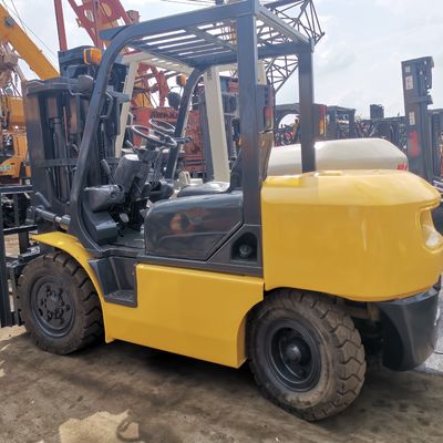 건축물 상점에서 가장 좋은 선택 사용 된 코마쓰 포크리프트 FD25 FD30 FD40 FD50