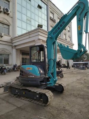 최대 들어올림 부하 5.5 톤 Kobelco SK55 사용 된 발굴기 95% 좋은 상태에서 KOBELCO