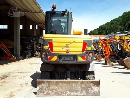 좋은 상태와 다른 버킷 용량으로 사용 된 Volvo EW60 바퀴 발굴기