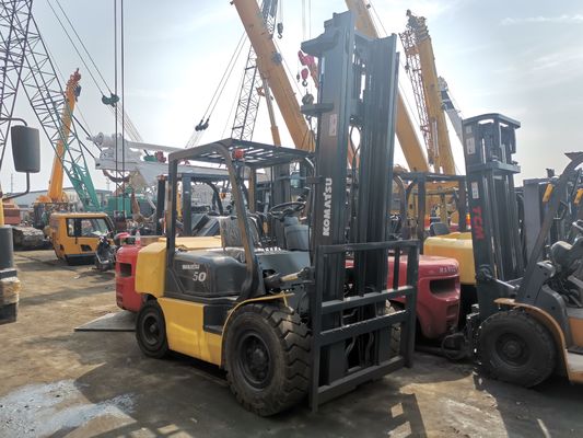 일본 코마쓰 5T FD25 FD30T-16 디젤 포크크리프트 전체 차원 2.7*1.2*2.1m