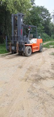 좋은 상태 사용 된 TCM FD70 포크 픽트 트럭 7000 KG 무게 디젤 엔진 전력 공급원