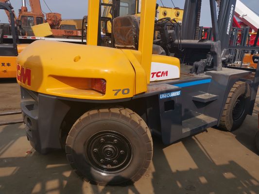 강력한 디젤 엔진 TCM FD70 7 톤 포크리프트 80% 2 단계 마스트와 사이드 셔프트