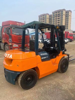 오리지널 토요타 엔진 사용 포크리프트 토요타 7FD50 3TON 4TON 5TON 원활한 운영을 위해