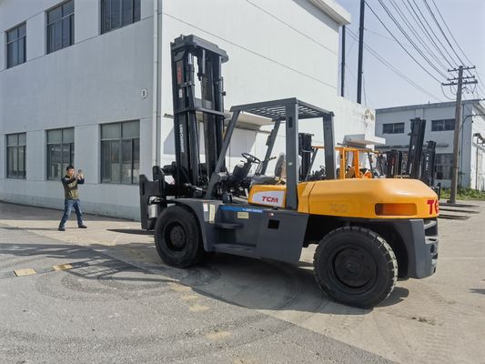TCM FD100 10T 사용 된 디젤 포크리프트 5m 마스트 6m 높이 사이드 셔프트 10000 KG 무게