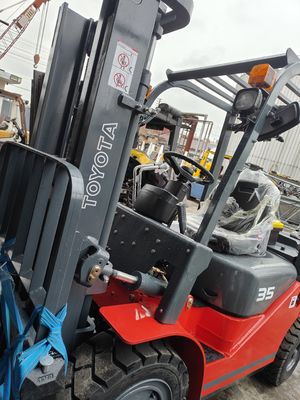 3.5톤 3톤 5톤 포크리프트 FD30 토요타 포크리프트 일본 오리지널 두 개와 세 개트리 3m 4.5m