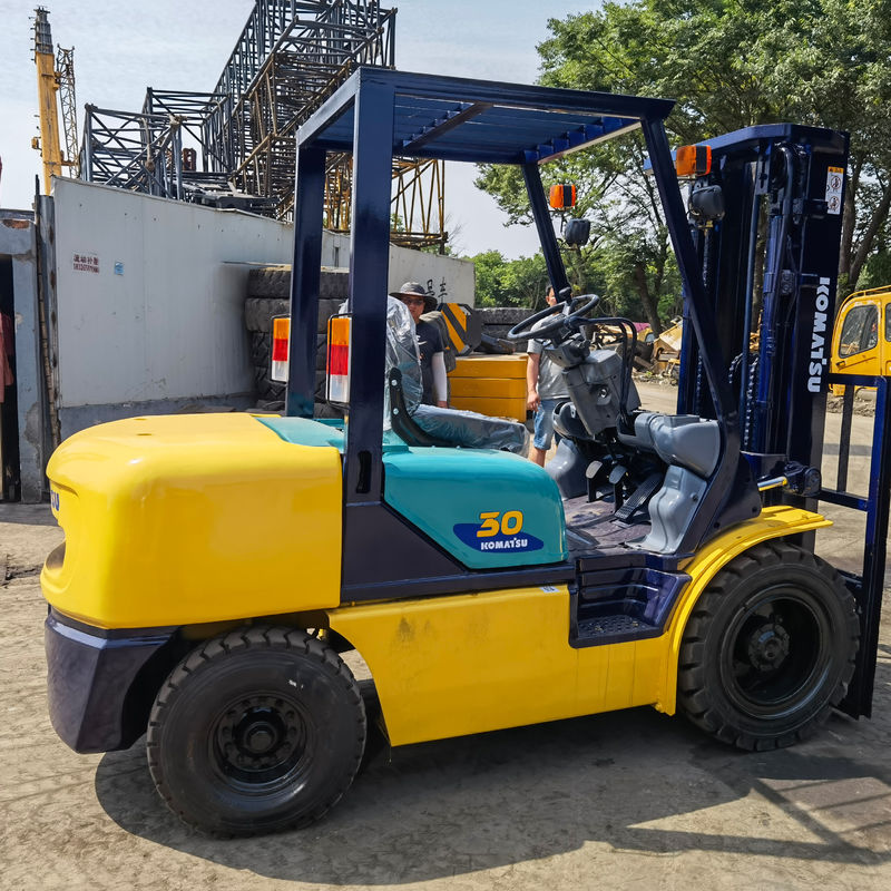1200mm 포크 길이 코마쓰 FD30-14 3TON 레스토랑 중고용 포크리프트 2단계 3단계
