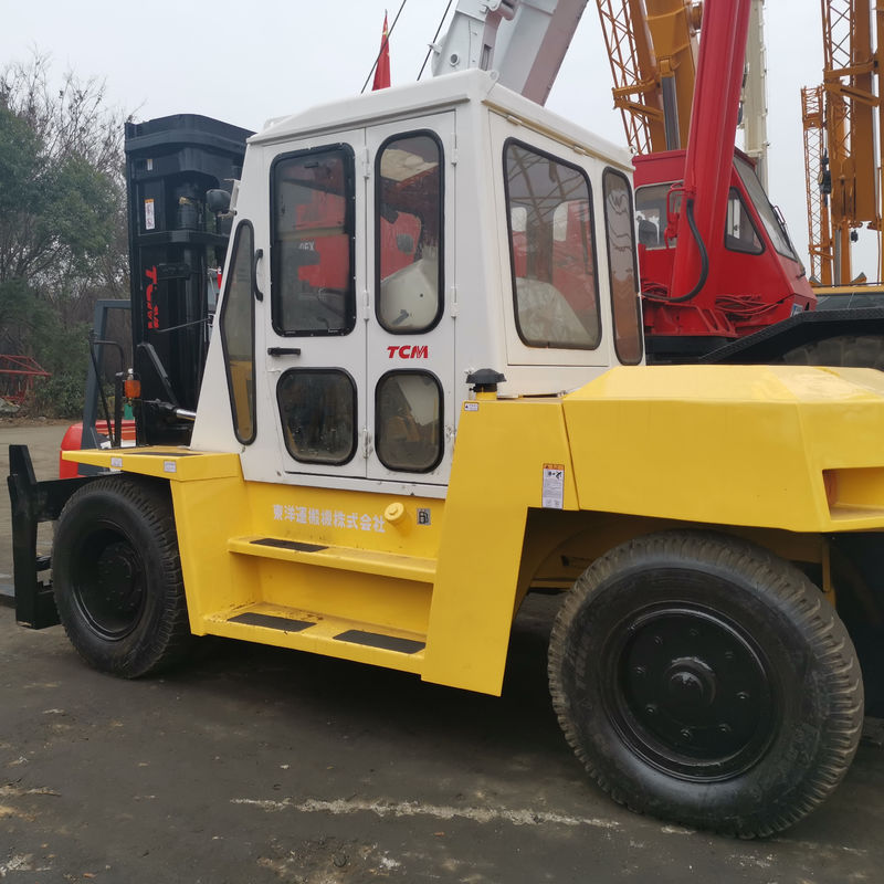 건축물 상점 10000kg 무게 TCM FD100 10톤 일본 원본 포크리프트